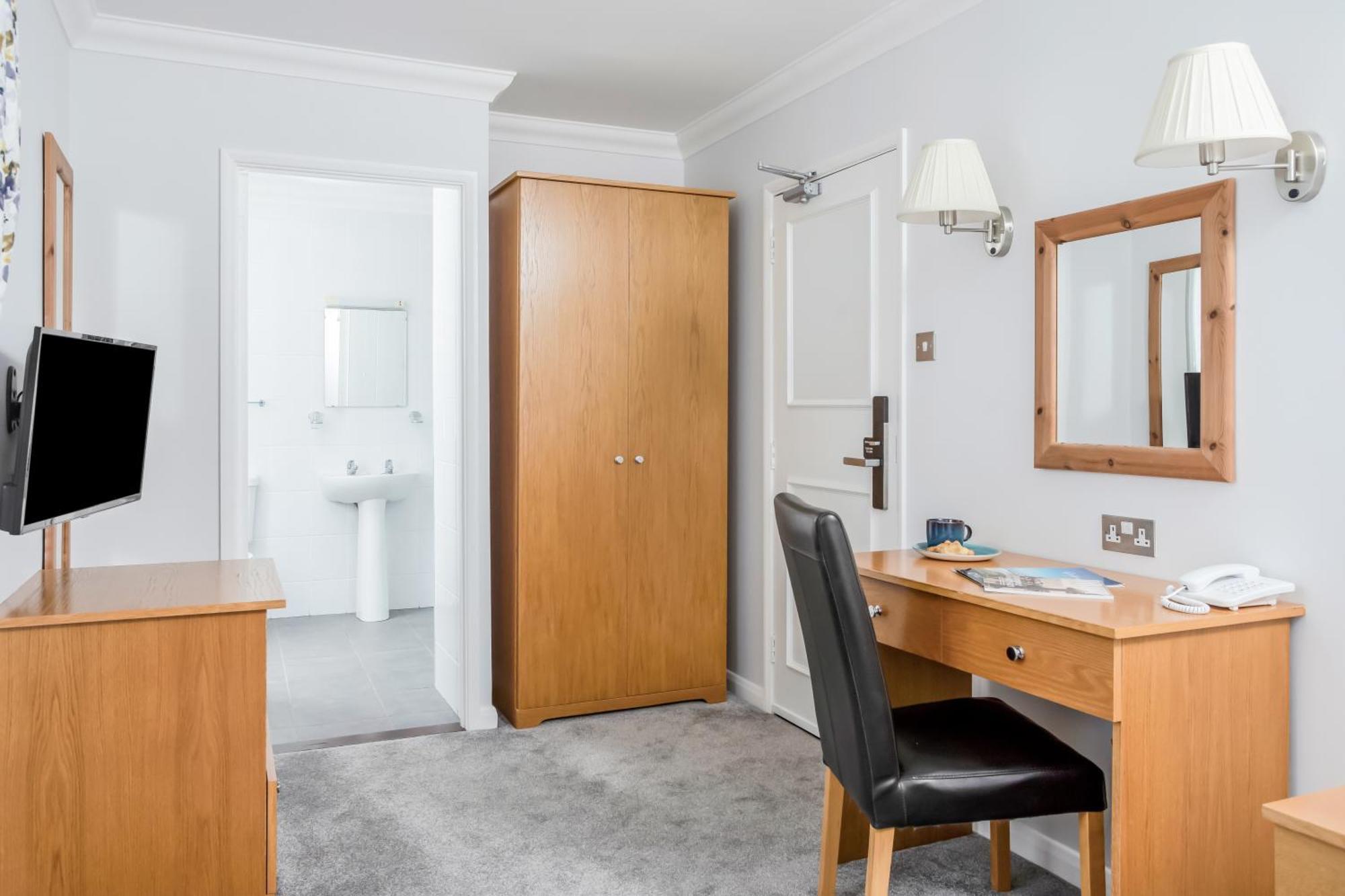 New Quay The Kilbirnie Hotel מראה חיצוני תמונה