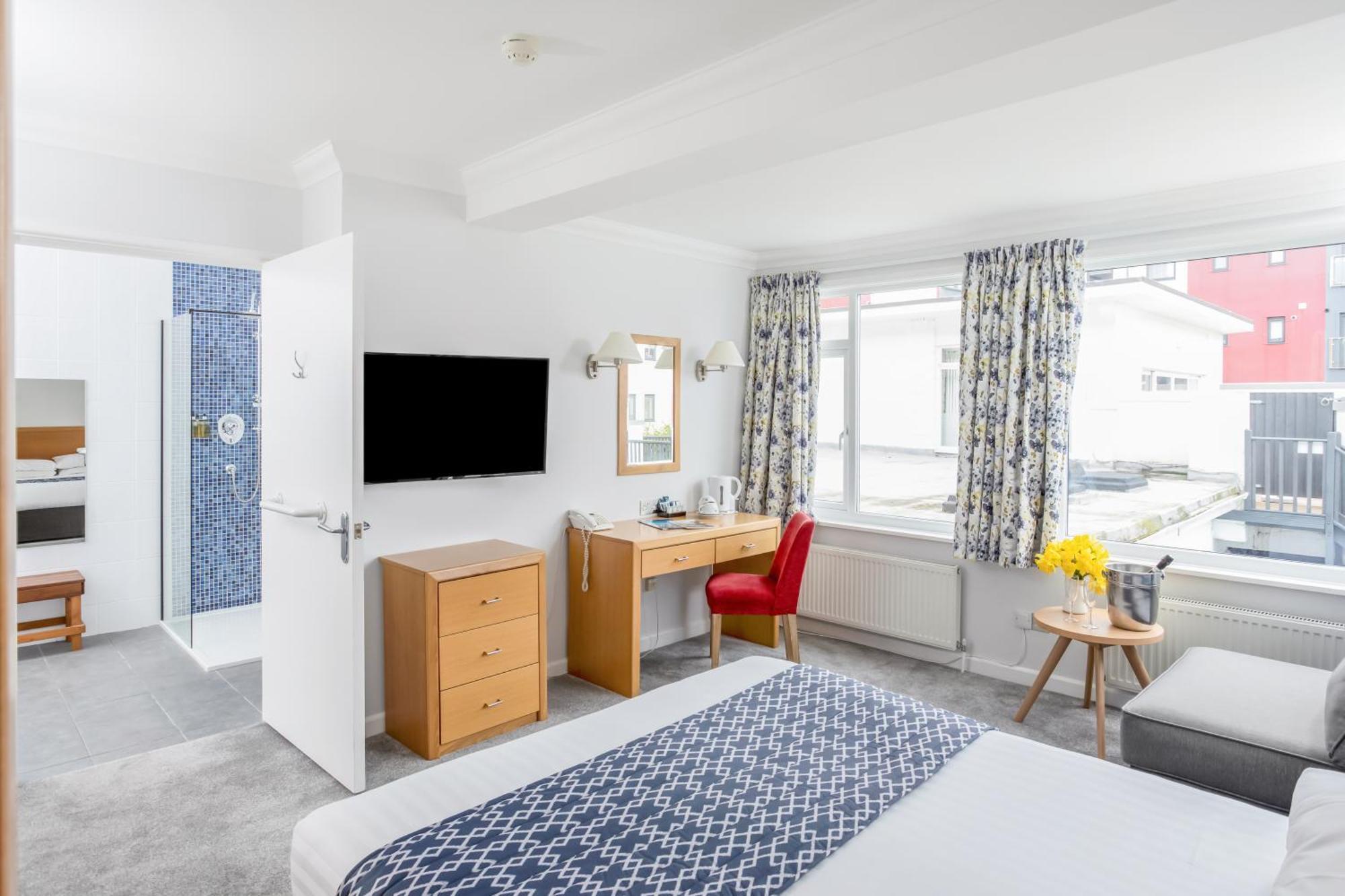 New Quay The Kilbirnie Hotel מראה חיצוני תמונה